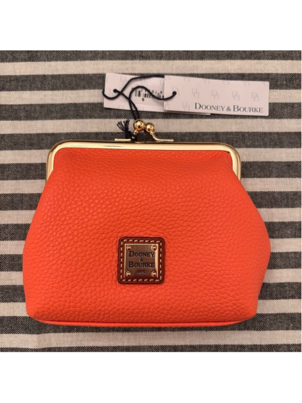 Dooney & Bourke Pebbled Leather Large Framed Coin Purse New W Tags Clementine